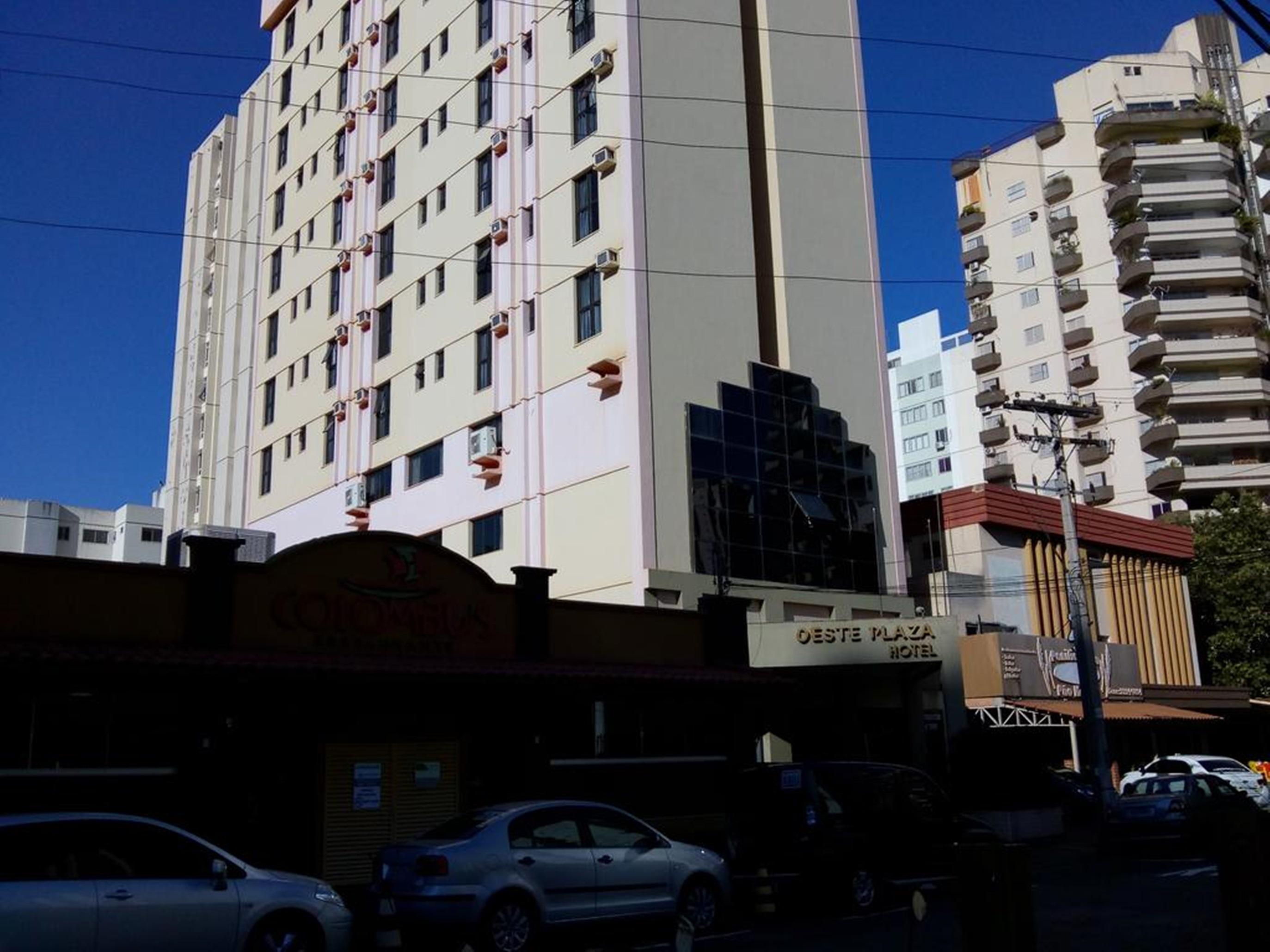 גויאניה Oft Plaza Oeste Hotel מראה חיצוני תמונה