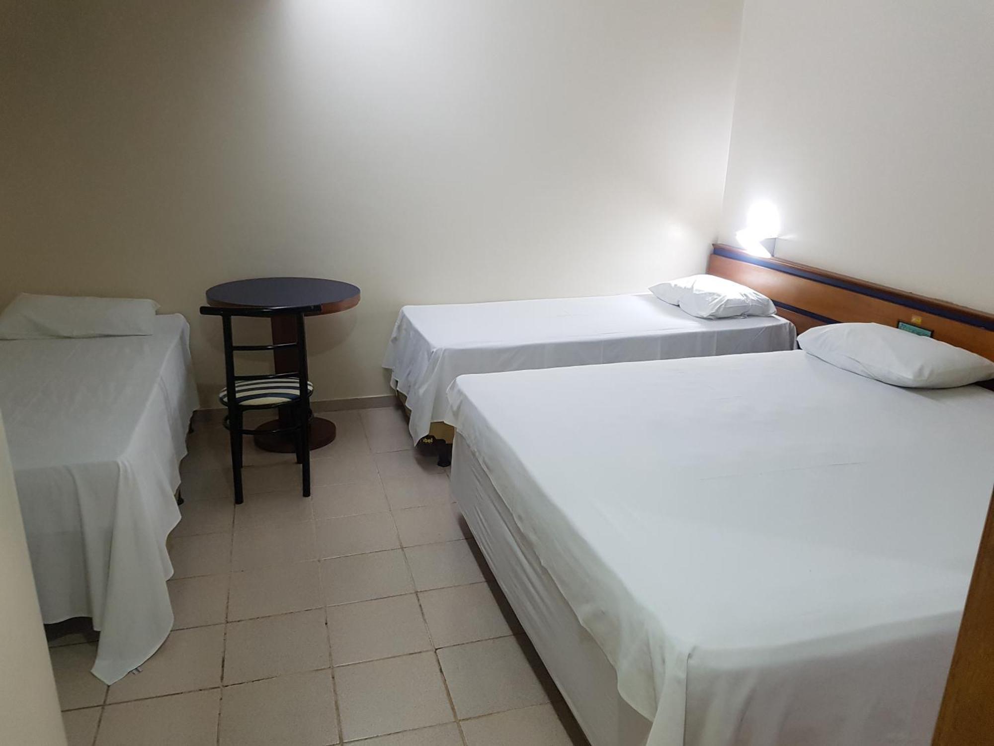 גויאניה Oft Plaza Oeste Hotel חדר תמונה