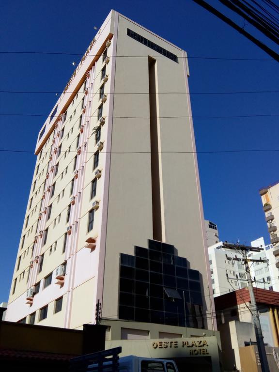 גויאניה Oft Plaza Oeste Hotel מראה חיצוני תמונה