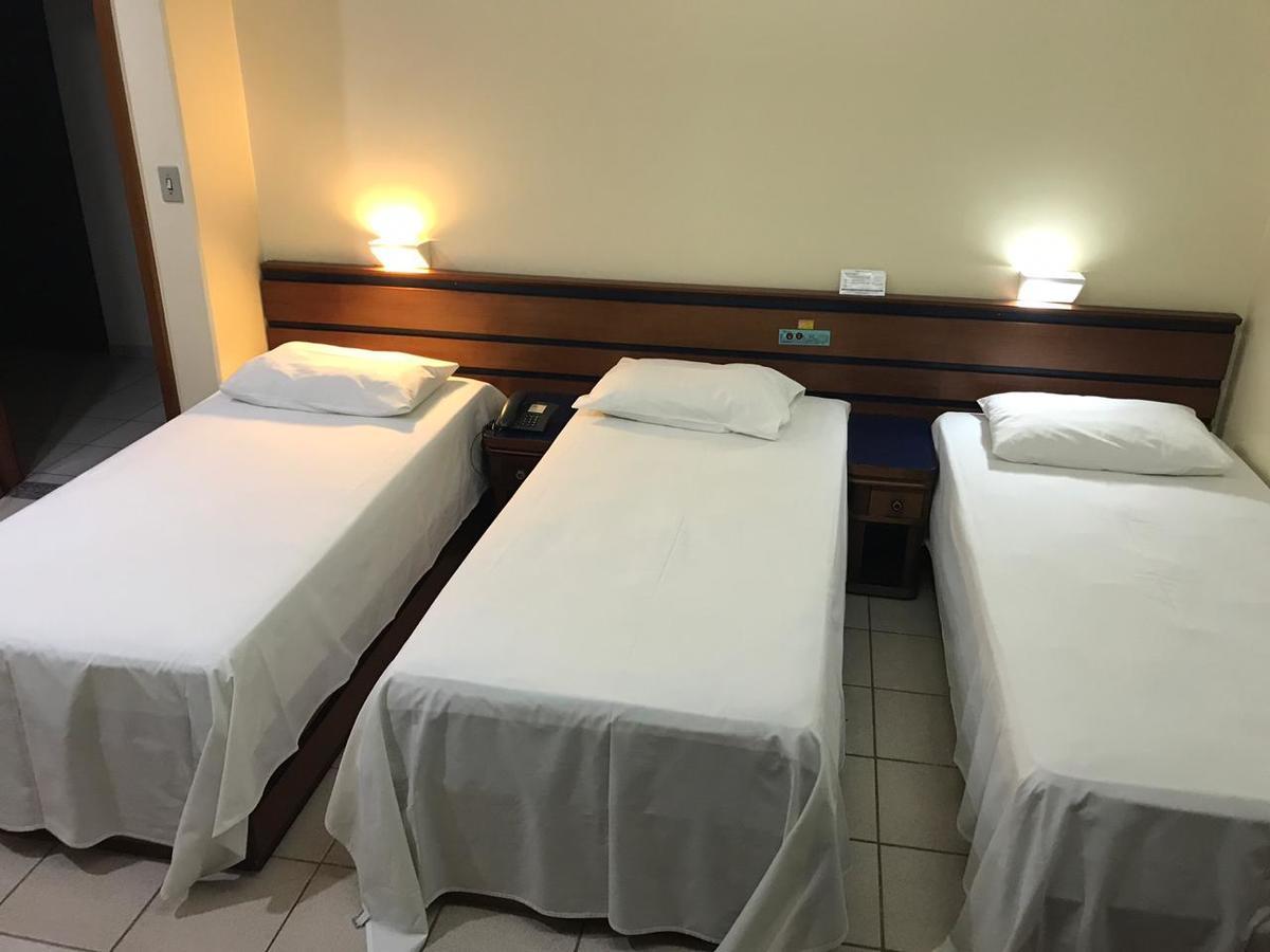 גויאניה Oft Plaza Oeste Hotel מראה חיצוני תמונה