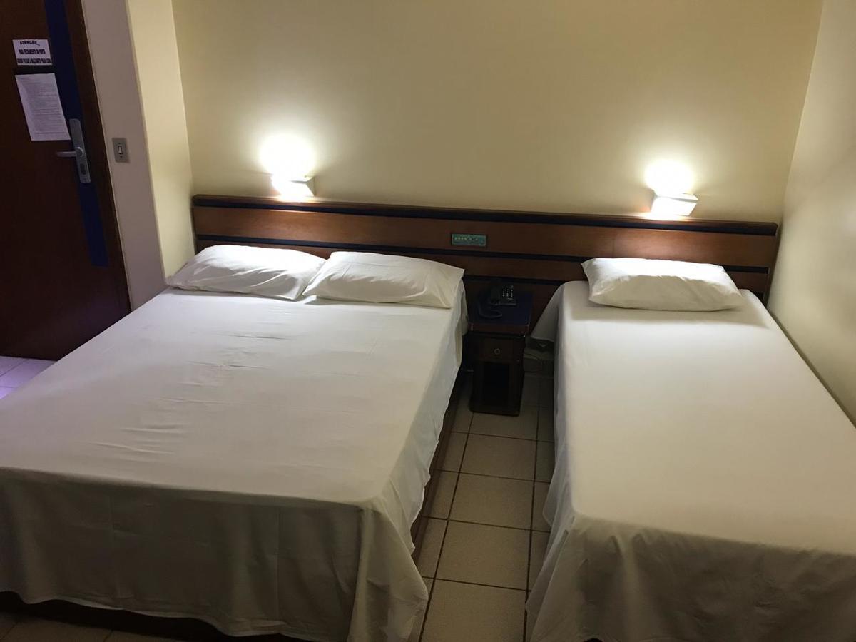 גויאניה Oft Plaza Oeste Hotel מראה חיצוני תמונה