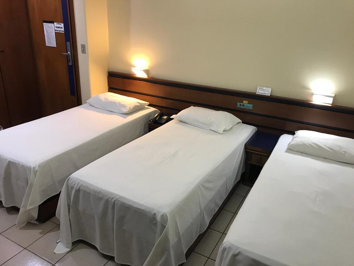 גויאניה Oft Plaza Oeste Hotel מראה חיצוני תמונה